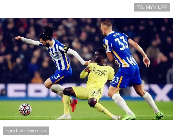 法布里齐奥·法蒂在英超联赛中的表现引发广泛关注,状态提升持续被看好 法布里齐奥·法蒂在英超联赛中的表现引发广泛关注,状态提升持续被看好