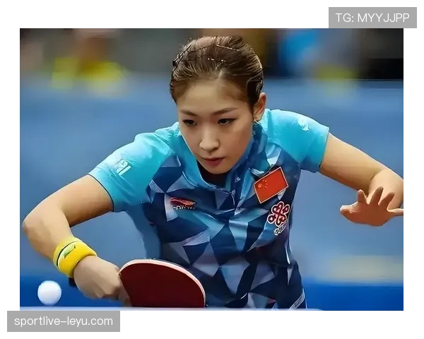 刘诗雯退役后每天五点起床练瑜伽，这自律谁顶得住啊