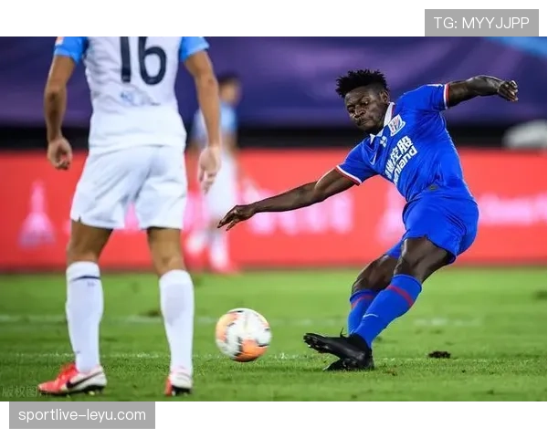 申花外援依赖问题显现，进攻多样性受制约，影响赛季表现稳定性